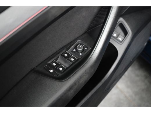 Volkswagen Passat Variant 1.4 GTE 218PK DSG-6 Business | TREKHAAK | PANORAMADAK | ELEKTR. A. KLEP | NAVIGATIE | CAM... ActivLease financial lease