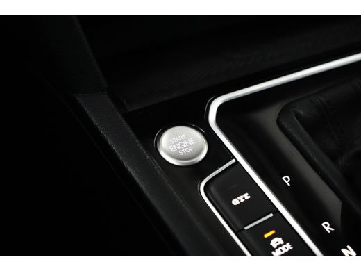 Volkswagen Passat Variant 1.4 GTE 218PK DSG-6 Business | TREKHAAK | PANORAMADAK | ELEKTR. A. KLEP | NAVIGATIE | CAM... ActivLease financial lease