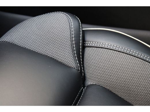 Volvo  XC60 T8 455PK Plus Black Edition | 360&deg; | 21" | Getint Glas | Head Up Display | HK Audio | Full LED ActivLease financial lease
