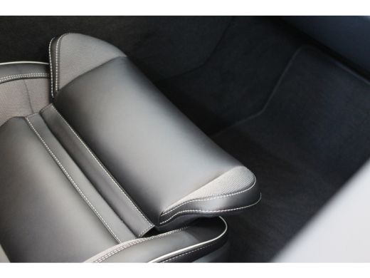 Volvo  XC60 T8 455PK Plus Black Edition | 360&deg; | 21" | Getint Glas | Head Up Display | HK Audio | Full LED ActivLease financial lease