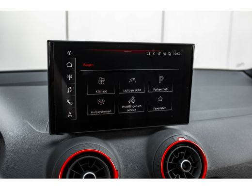 Audi Q2 35 TFSI S Edition 150 PK | SONOS | Achteruitrijcamera | Luxe bekleding | Privacy glas ActivLease financial lease