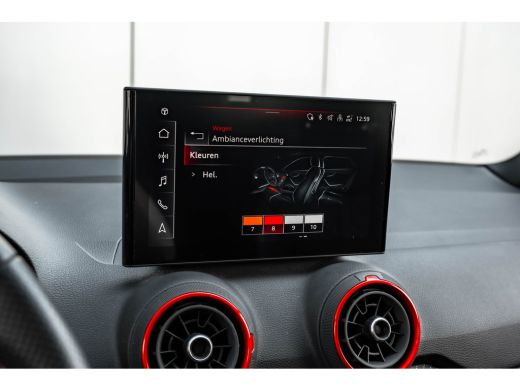 Audi Q2 35 TFSI S Edition 150 PK | SONOS | Achteruitrijcamera | Luxe bekleding | Privacy glas ActivLease financial lease