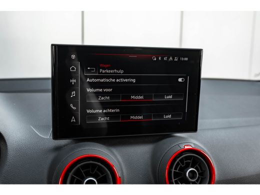 Audi Q2 35 TFSI S Edition 150 PK | SONOS | Achteruitrijcamera | Luxe bekleding | Privacy glas ActivLease financial lease
