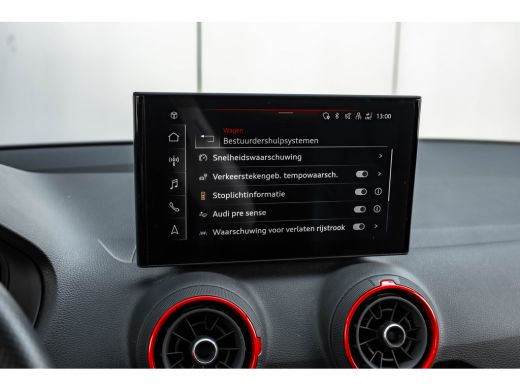 Audi Q2 35 TFSI S Edition 150 PK | SONOS | Achteruitrijcamera | Luxe bekleding | Privacy glas ActivLease financial lease