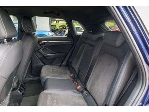 Audi Q3 45 TFSI e Business Edition | Trekhaak | Sonos o | Camera | Cruise adaptief | Stoelverwarming | Ap... ActivLease financial lease