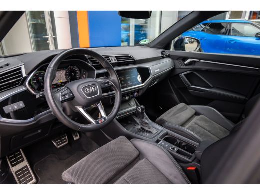Audi Q3 45 TFSI e Business Edition | Trekhaak | Sonos o | Camera | Cruise adaptief | Stoelverwarming | Ap... ActivLease financial lease