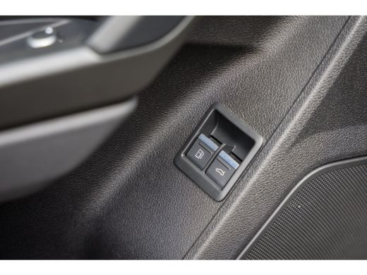 Audi Q3 45 TFSI e Business Edition | Trekhaak | Sonos o | Camera | Cruise adaptief | Stoelverwarming | Ap... ActivLease financial lease
