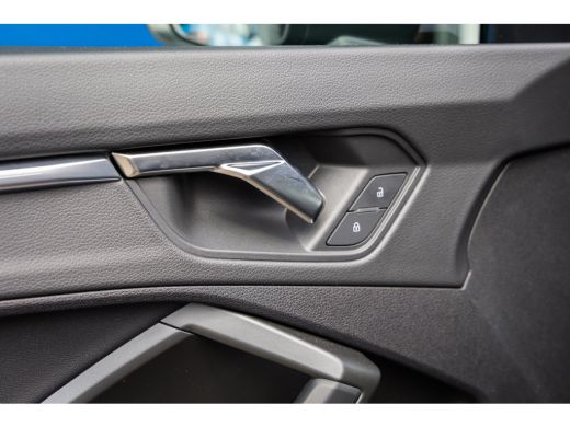 Audi Q3 45 TFSI e Business Edition | Trekhaak | Sonos o | Camera | Cruise adaptief | Stoelverwarming | Ap... ActivLease financial lease