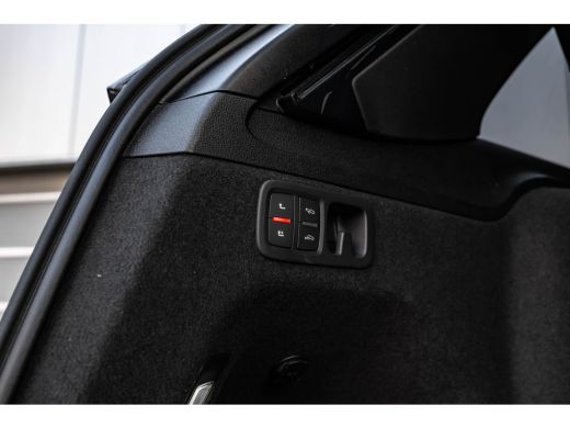 Audi Q7 55 TFSI e quattro Pro Line S 394 PK | Trekhaak | Panoramadak | B&O | Laser LED | Omgevingscamera | ActivLease financial lease