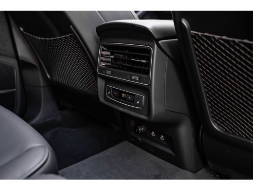 Audi Q7 55 TFSI e quattro Pro Line S 394 PK | Trekhaak | Panoramadak | B&O | Laser LED | Omgevingscamera | ActivLease financial lease