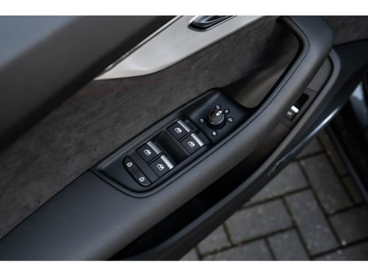Audi Q7 55 TFSI e quattro Pro Line S 394 PK | Trekhaak | Panoramadak | B&O | Laser LED | Omgevingscamera | ActivLease financial lease