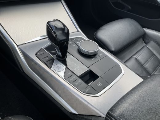 BMW 3 Serie Touring 330i M-Sport High Executive Edition Panoramadak Stoelverw. ActivLease financial lease