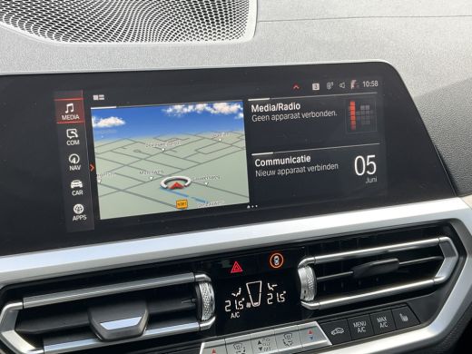 BMW 3 Serie Touring 330i M-Sport High Executive Edition Panoramadak Stoelverw. ActivLease financial lease