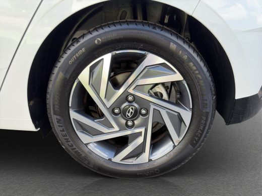 Hyundai i20 1.0 T-GDI 100pk Comfort | Airco | Camera | Carplay | Cruise control | Dodehoek detectie | Navigat... ActivLease financial lease