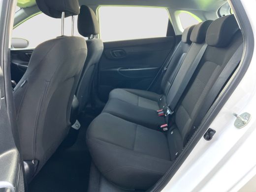 Hyundai i20 1.0 T-GDI 100pk Comfort | Airco | Camera | Carplay | Cruise control | Dodehoek detectie | Navigat... ActivLease financial lease