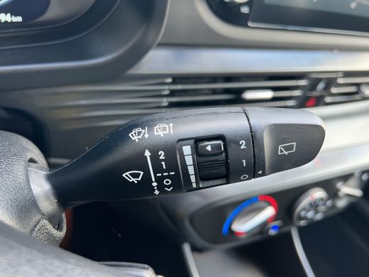 Hyundai i20 1.0 T-GDI 100pk Comfort | Airco | Camera | Carplay | Cruise control | Dodehoek detectie | Navigat... ActivLease financial lease