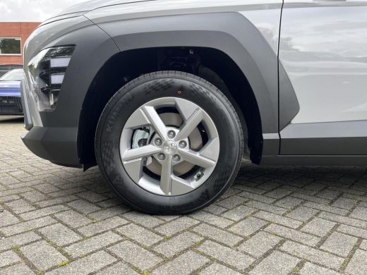 Hyundai Kona 1.6 GDI HEV E-Motion | Rijklaarprijs! | Navigatie | Apple CarPlay/Android Auto | Adaptief Cruise ... ActivLease financial lease