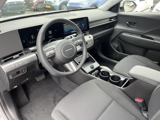 Hyundai Kona 1.6 GDI HEV E-Motion | Rijklaarprijs! | Navigatie | Apple CarPlay/Android Auto | Adaptief Cruise ... ActivLease financial lease
