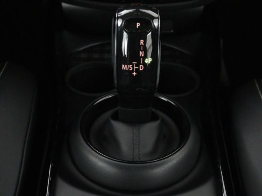 Mini Clubman 1.5 Cooper Business Edition | Automaat | Stoelverwarming | Carplay | Sportstoelen | Half leder | ... ActivLease financial lease