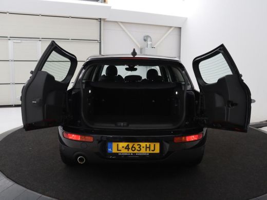 Mini Clubman 1.5 Cooper Business Edition | Automaat | Stoelverwarming | Carplay | Sportstoelen | Half leder | ... ActivLease financial lease