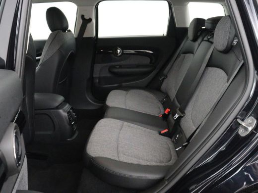 Mini Clubman 1.5 Cooper Business Edition | Automaat | Stoelverwarming | Carplay | Sportstoelen | Half leder | ... ActivLease financial lease