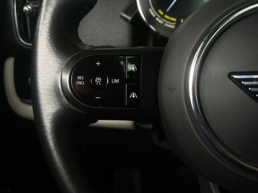 Mini Countryman 1.5 Cooper S E ALL4 Chili 224pk | Pano | Leder | Adap. Cruise | Stoelverwarming | Camera ActivLease financial lease
