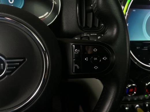 Mini Countryman 1.5 Cooper S E ALL4 Chili 224pk | Pano | Leder | Adap. Cruise | Stoelverwarming | Camera ActivLease financial lease