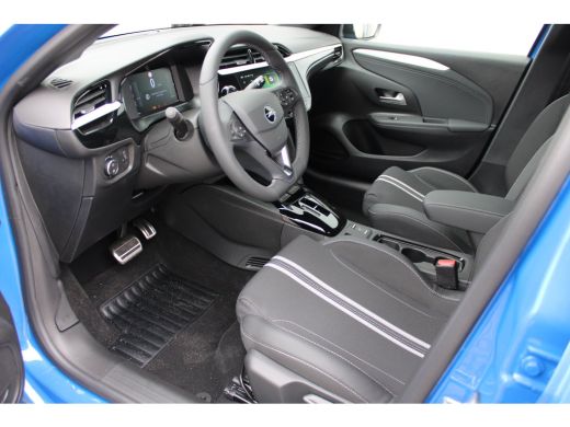Opel Corsa GS AUTOMAAT / Navigatie / Camera / Matrix LED / Dodehoek / Keyless / 16'' LMV ActivLease financial lease