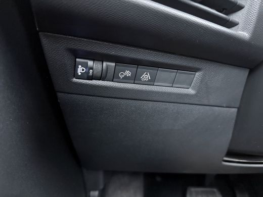 Opel Frontera Electric GS 44 kWh / Trekhaak / Navigatie / Camera / Parkeersensoren / Stuur -en stoelverwarmd / ... ActivLease financial lease