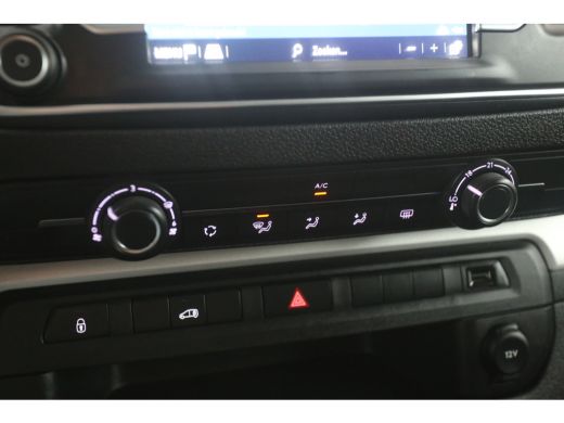 Opel Vivaro-e 75 kWh L3H1 | Snelladen | SOH 94% | Airco | Cruise | Camera | Carplay | Parkeersens. ActivLease financial lease