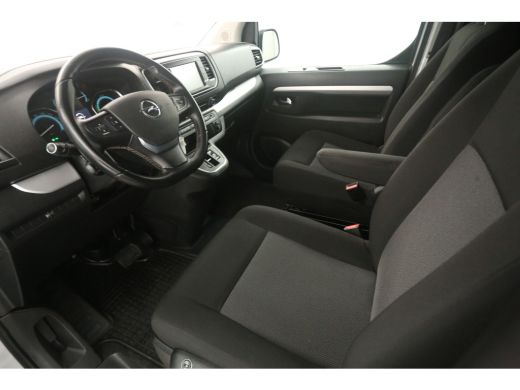 Opel Vivaro-e 75 kWh L3H1 | Snelladen | SOH 94% | Airco | Cruise | Camera | Carplay | Parkeersens. ActivLease financial lease