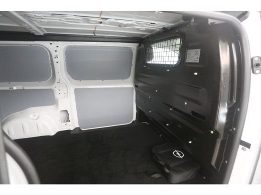 Opel Vivaro-e 75 kWh L3H1 | Snelladen | SOH 94% | Airco | Cruise | Camera | Carplay | Parkeersens. ActivLease financial lease