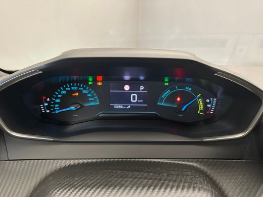 Peugeot 2008 1.2 Hybrid 136 Style Climate | Carplay | Cruise | Parkeersensoren Achter | LED | DAB | Airco (aut... ActivLease financial lease