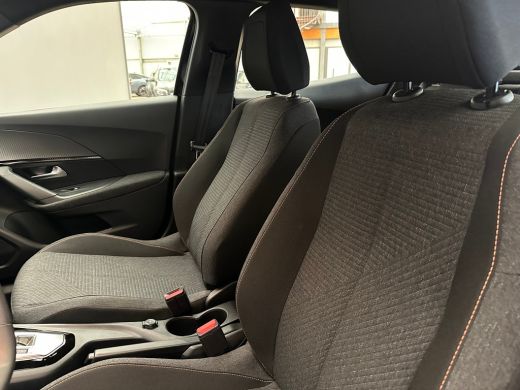Peugeot 2008 1.2 Hybrid 136 Style Climate | Carplay | Cruise | Parkeersensoren Achter | LED | DAB | Airco (aut... ActivLease financial lease