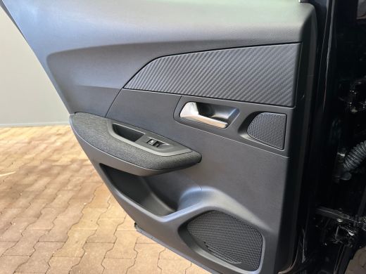 Peugeot 2008 1.2 Hybrid 136 Style Climate | Carplay | Cruise | Parkeersensoren Achter | LED | DAB | Airco (aut... ActivLease financial lease