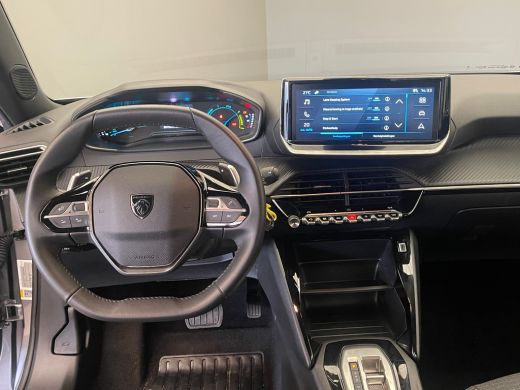 Peugeot 2008 1.2 Hybrid 145 Style Carplay | Parkeersensoren | LED | Cruise | Climate Control | DAB | Airco (au... ActivLease financial lease