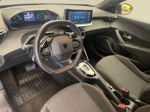 Peugeot 2008 1.2 Hybrid 145 Style Carplay | Parkeersensoren | LED | Cruise | Climate Control | DAB | Airco (au... ActivLease financial lease