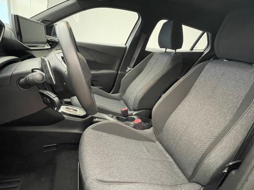 Peugeot 2008 1.2 Hybrid 145 Style Carplay | Parkeersensoren | LED | Cruise | Climate Control | DAB | Airco (au... ActivLease financial lease