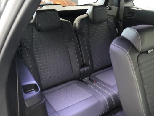 Peugeot 5008 HYBRID 145 7-PERS GT MILD HYBRID + CAMERA | ADAPTIVE CRUISE | 19 INCH | STOELVERW. ActivLease financial lease