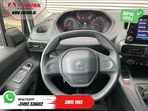 Peugeot Partner 1.5 HDI Carplay/ 3Pers./ Airco/ Cruise/ PDC/ Trekhaak ActivLease financial lease
