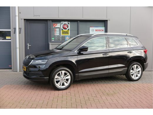 Skoda Karoq 1.5 TSI 150pk DSG ACT Business Edition Plus Trekhaak ,Side assist , Lane assist , Adaptive cruise... ActivLease financial lease