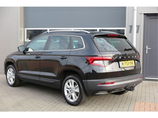 Skoda Karoq 1.5 TSI 150pk DSG ACT Business Edition Plus Trekhaak ,Side assist , Lane assist , Adaptive cruise... ActivLease financial lease