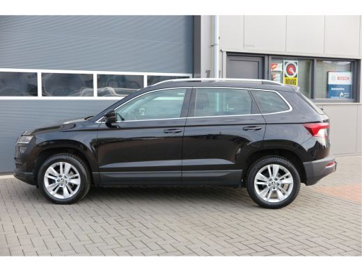 Skoda Karoq 1.5 TSI 150pk DSG ACT Business Edition Plus Trekhaak ,Side assist , Lane assist , Adaptive cruise... ActivLease financial lease