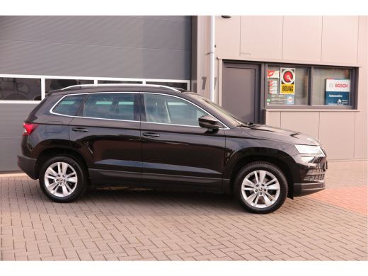 Skoda Karoq 1.5 TSI 150pk DSG ACT Business Edition Plus Trekhaak ,Side assist , Lane assist , Adaptive cruise... ActivLease financial lease