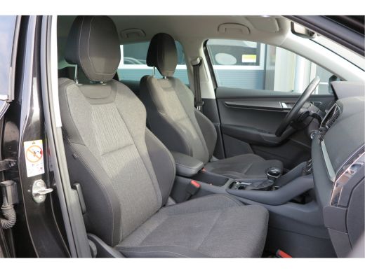 Skoda Karoq 1.5 TSI 150pk DSG ACT Business Edition Plus Trekhaak ,Side assist , Lane assist , Adaptive cruise... ActivLease financial lease