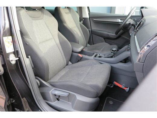 Skoda Karoq 1.5 TSI 150pk DSG ACT Business Edition Plus Trekhaak ,Side assist , Lane assist , Adaptive cruise... ActivLease financial lease