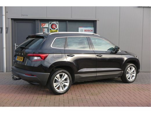 Skoda Karoq 1.5 TSI 150pk DSG ACT Business Edition Plus Trekhaak ,Side assist , Lane assist , Adaptive cruise... ActivLease financial lease