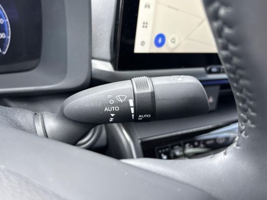 Toyota C-HR 1.8 Hybrid 140 Executive **360 CAMERA/ JBL AUDIO/ DODEHOEK DETECTIE** ActivLease financial lease