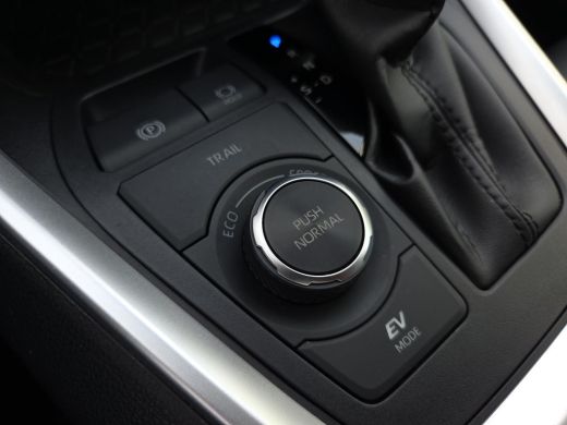 Toyota RAV4 2.5 Hybrid AWD Executive | Apple CarPlay | Trekhaak | Rijklaar incl. garantie | ActivLease financial lease