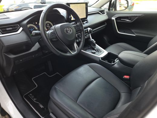 Toyota RAV4 2.5 Hybrid AWD Executive | Apple CarPlay | Trekhaak | Rijklaar incl. garantie | ActivLease financial lease